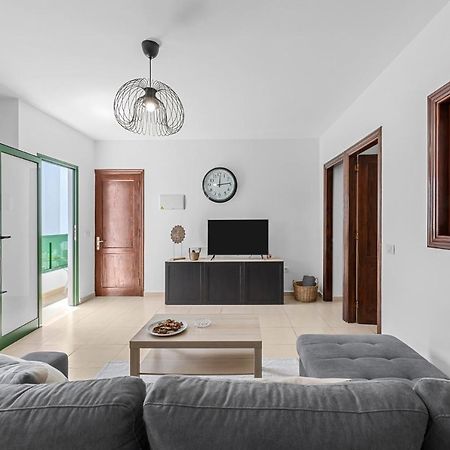 Home2Book Charming Apartment Tinajo, Wifi Ла-Санта Екстер'єр фото