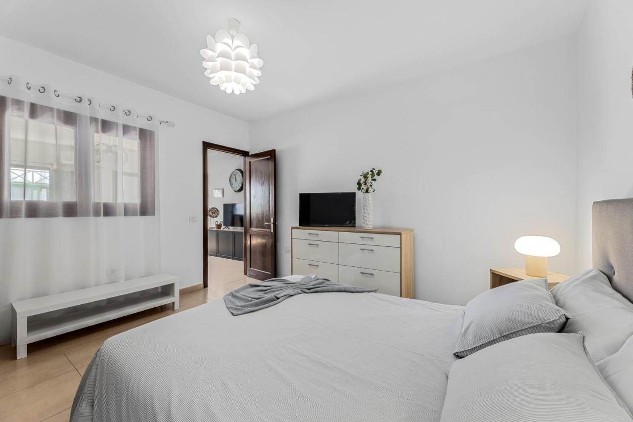 Home2Book Charming Apartment Tinajo, Wifi Ла-Санта Екстер'єр фото