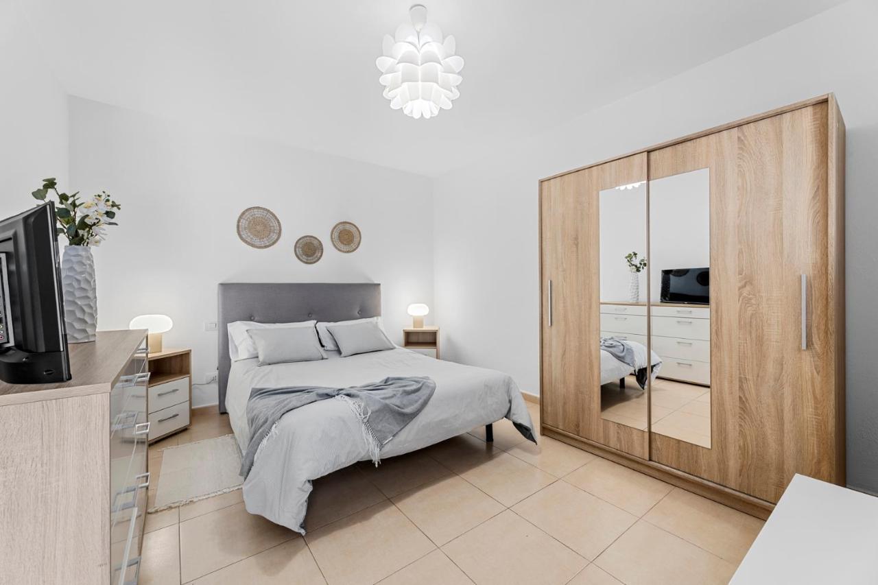 Home2Book Charming Apartment Tinajo, Wifi Ла-Санта Екстер'єр фото